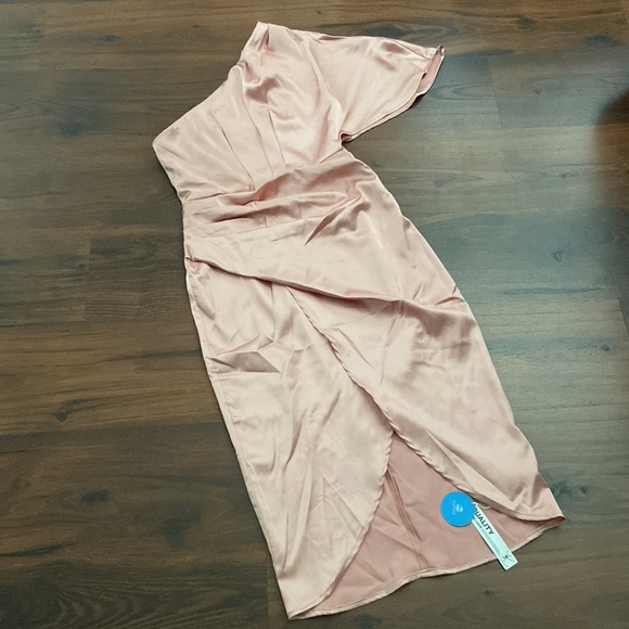 NWT -One shoulder Dress 💕 - Picture 3 of 5